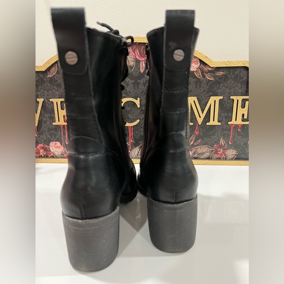 Sun + Stone Frankiee Lace-Up Lug Combat Booties - Picture 9 of 12